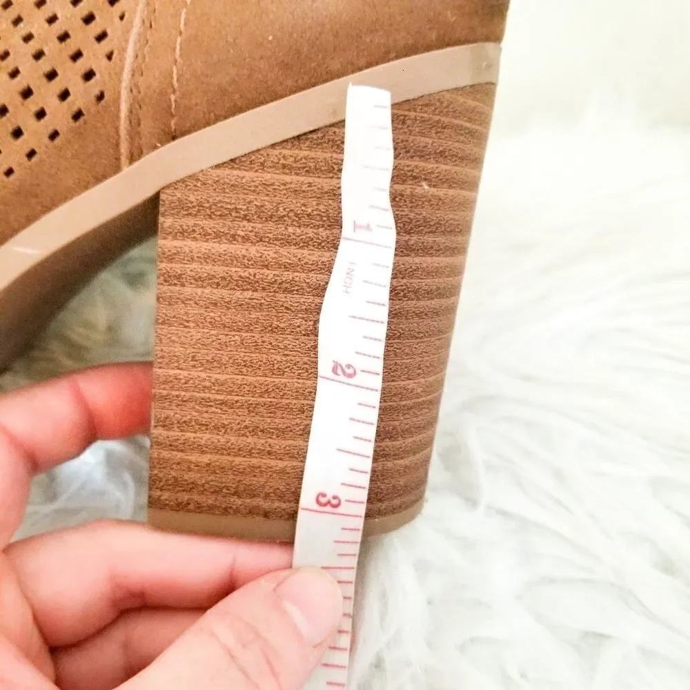 Universal Threads bootie style boots size 10